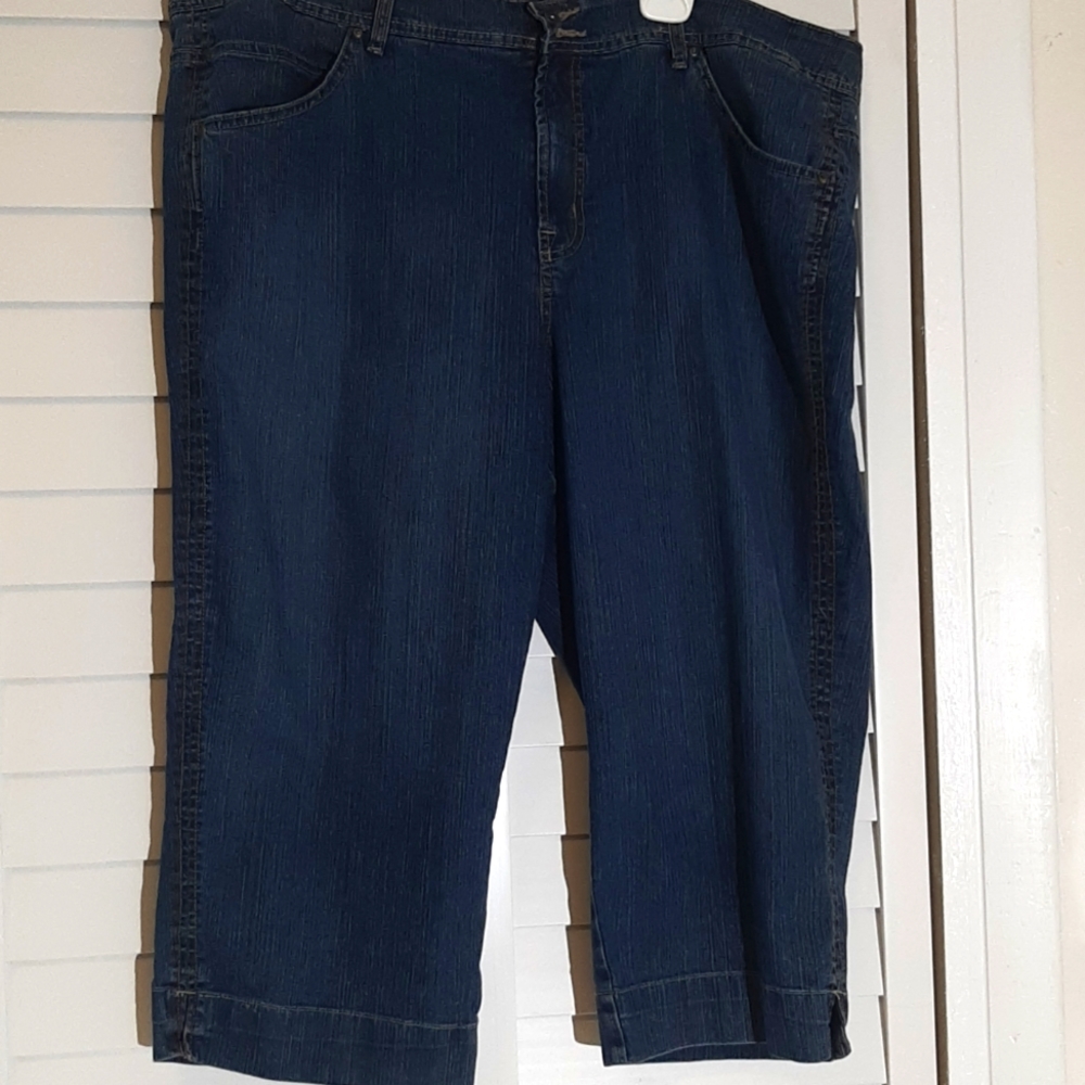 Capri jeans, Size 22W